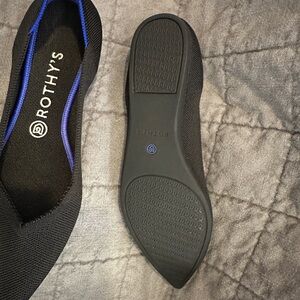 Rothy’s EXCELLENT used condition. Freshly washed and ready for wear.